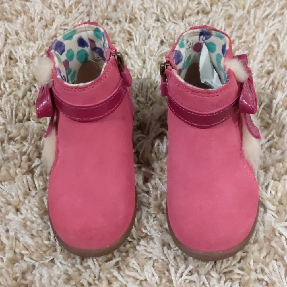 Ugg pink girls boots